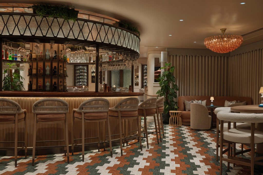 Blush, Cocktail and wine bar award-winning design photo